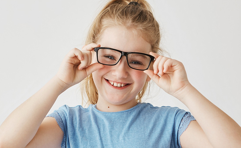 Top Important Things to Know Before Buying Kids Glasses