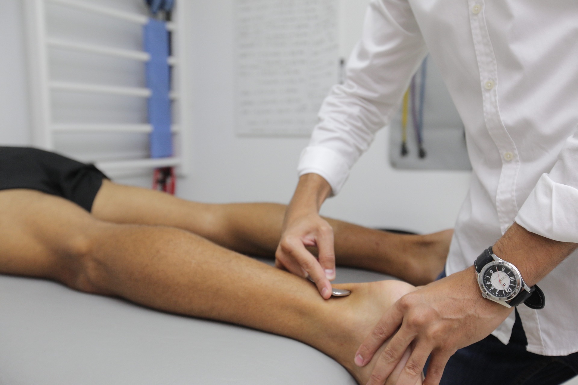 A Physical Therapist’s Guide to Deal with Winter Aches and Pains