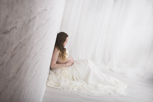 Looking for Pregnancy Photoshoot Near Me? Your Search Is End Here: