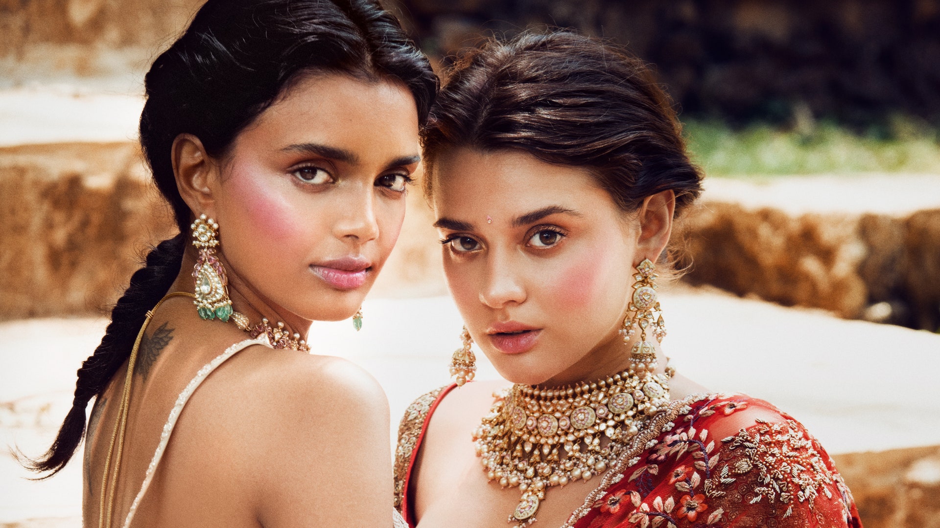 Get Ready With the Best Jewelleries in the Market on Your Wedding