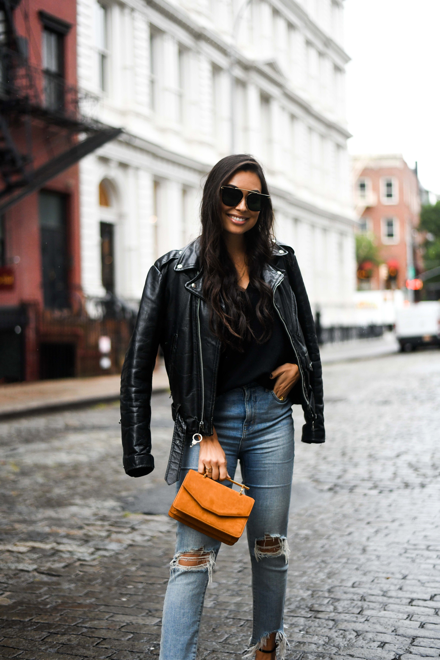 Join the 90�s Fashion Club: 10 Best Ways to Style in a Vintage Leather Jacket