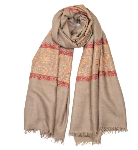 Tips And Tricks To Store The Pashmina Shawls Right