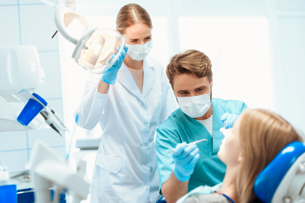 How to Pick the Best Dentist Near 76244.