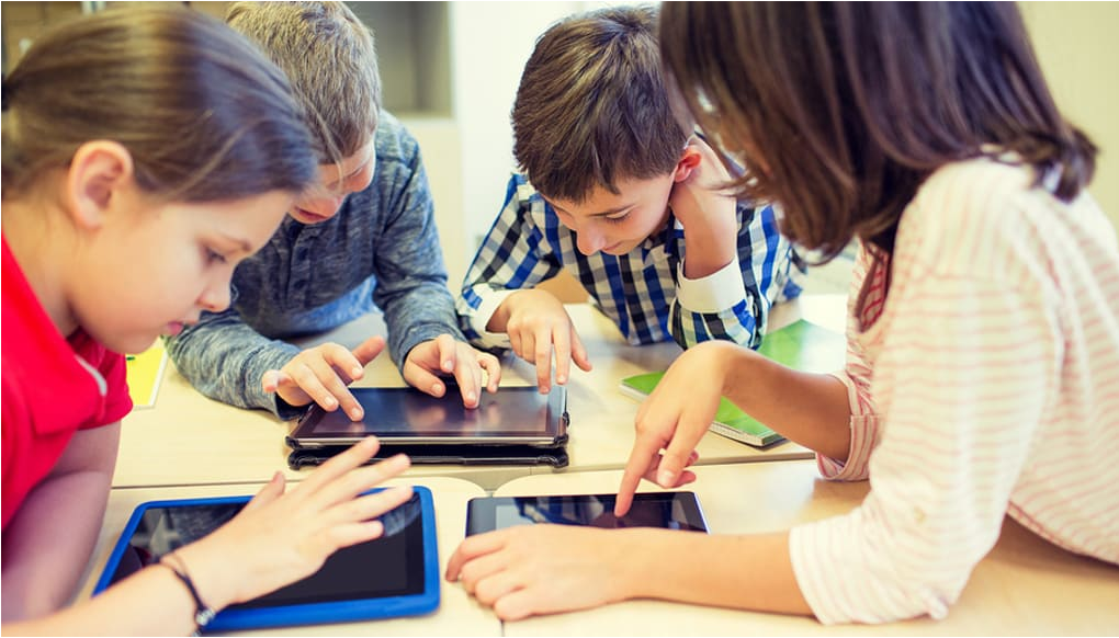 Which Types of Games You Should Allow to Kids Play Online?