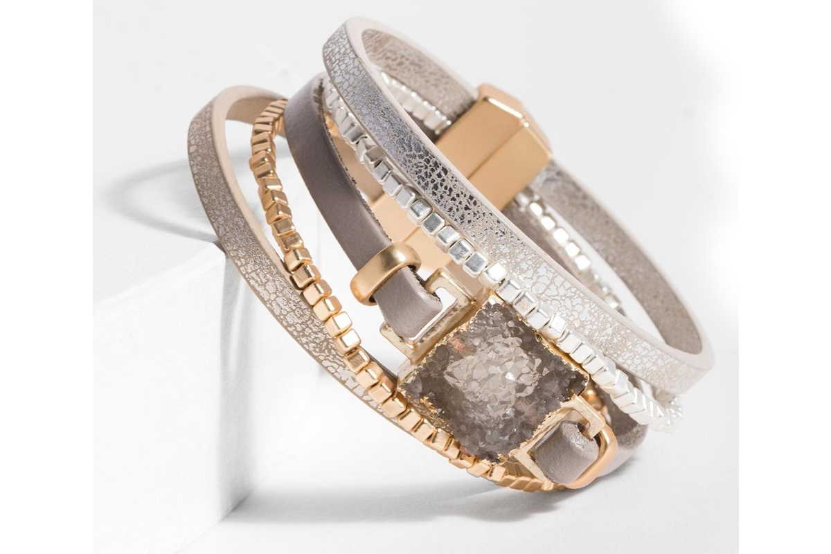 What Bracelets Are in Style 2021? 