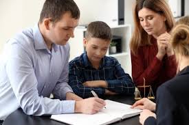 The Assistance of Dallas Family Law Attorneys Including Visitation Attorney in Child Custody