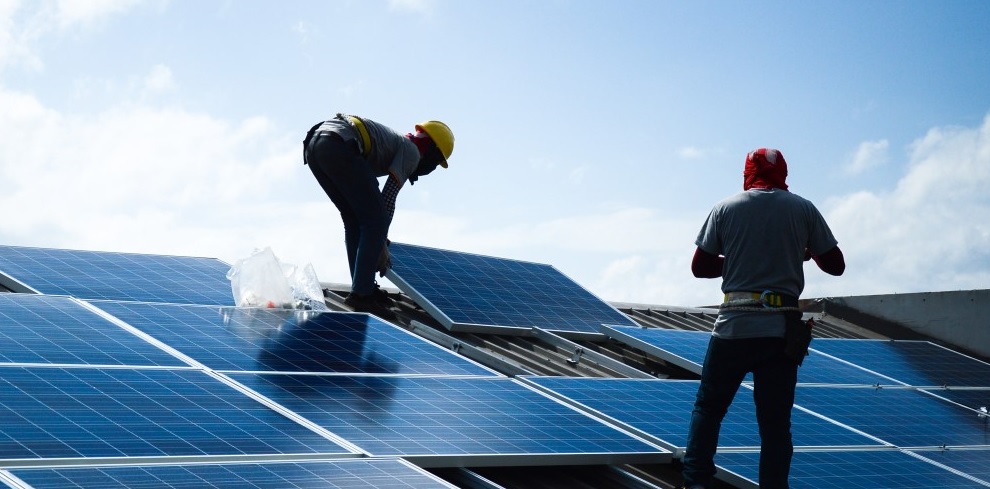 What You Need to Know About Solar Panel Maintenance