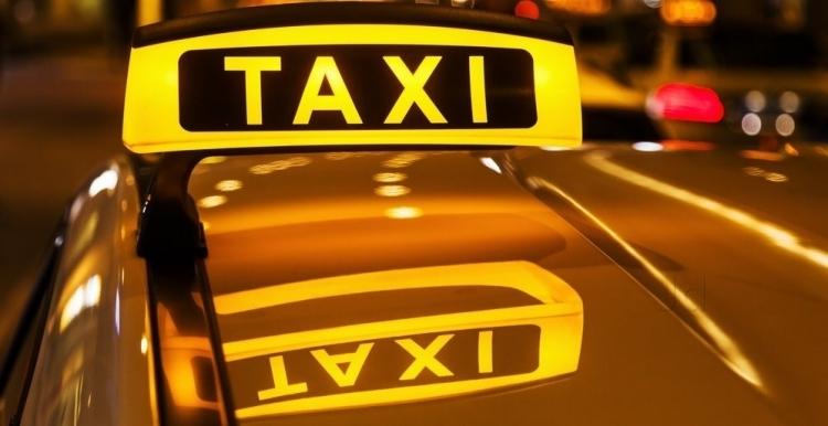 What Things to Consider Before Booking Taxis in Bolton?