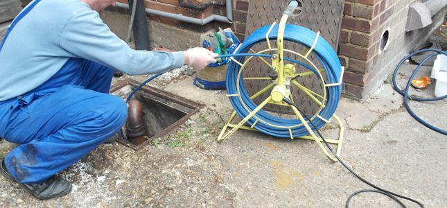 Why Only Professionals Are Best for the Drain Repair Bracknell Services