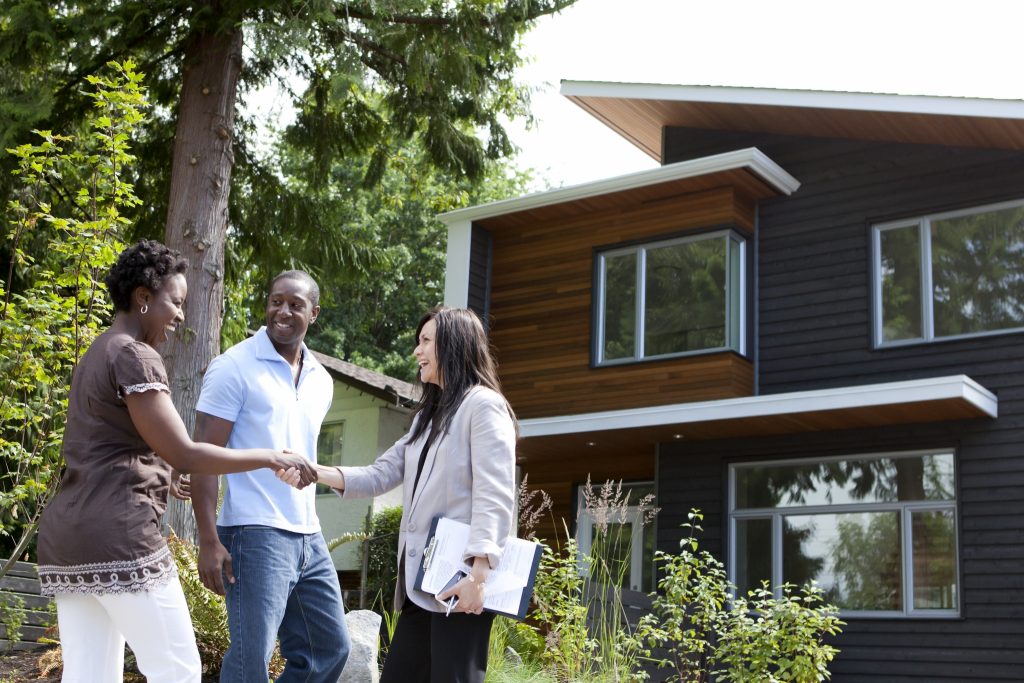 Most Noted Tips to Attract More Visitors for Your House for Sale