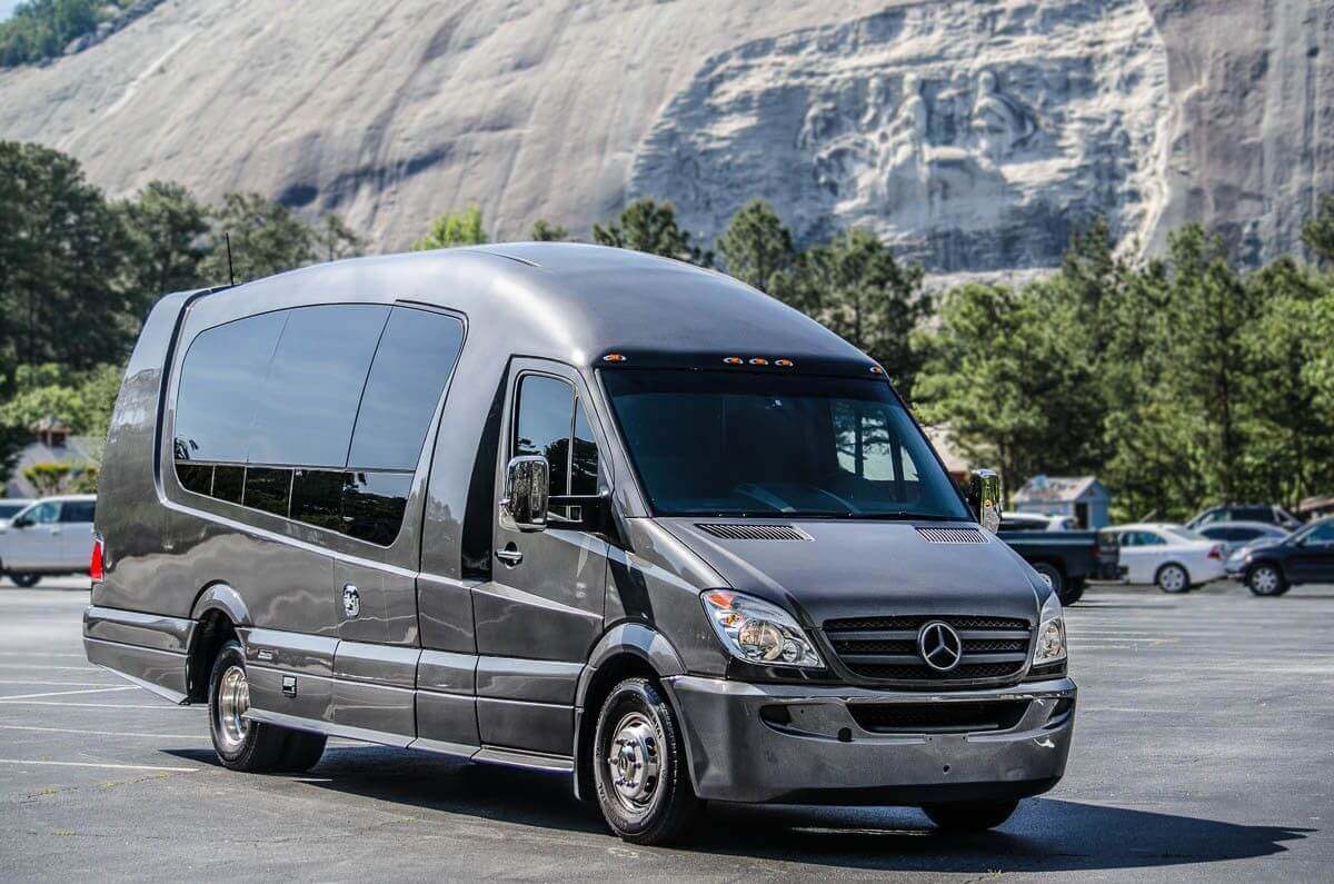 Reasons Why Only the Professional Providers Are Best for Harpenden Minibus Hire