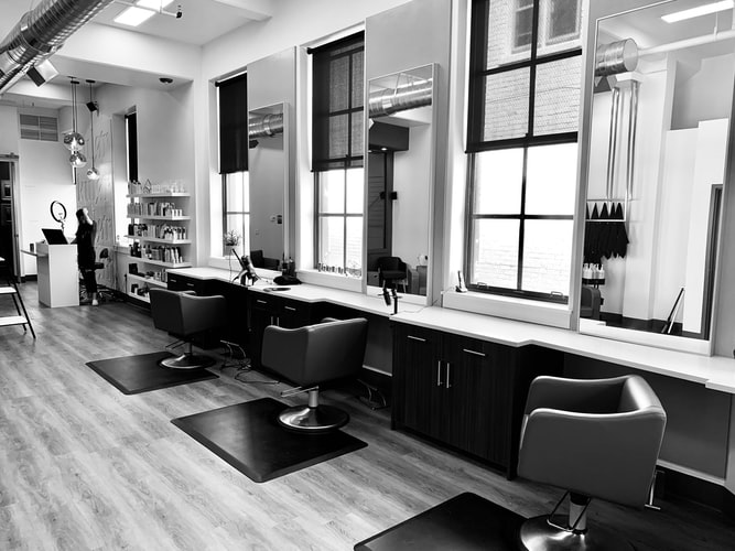 The Importance of a Beauty Bed in a Salon