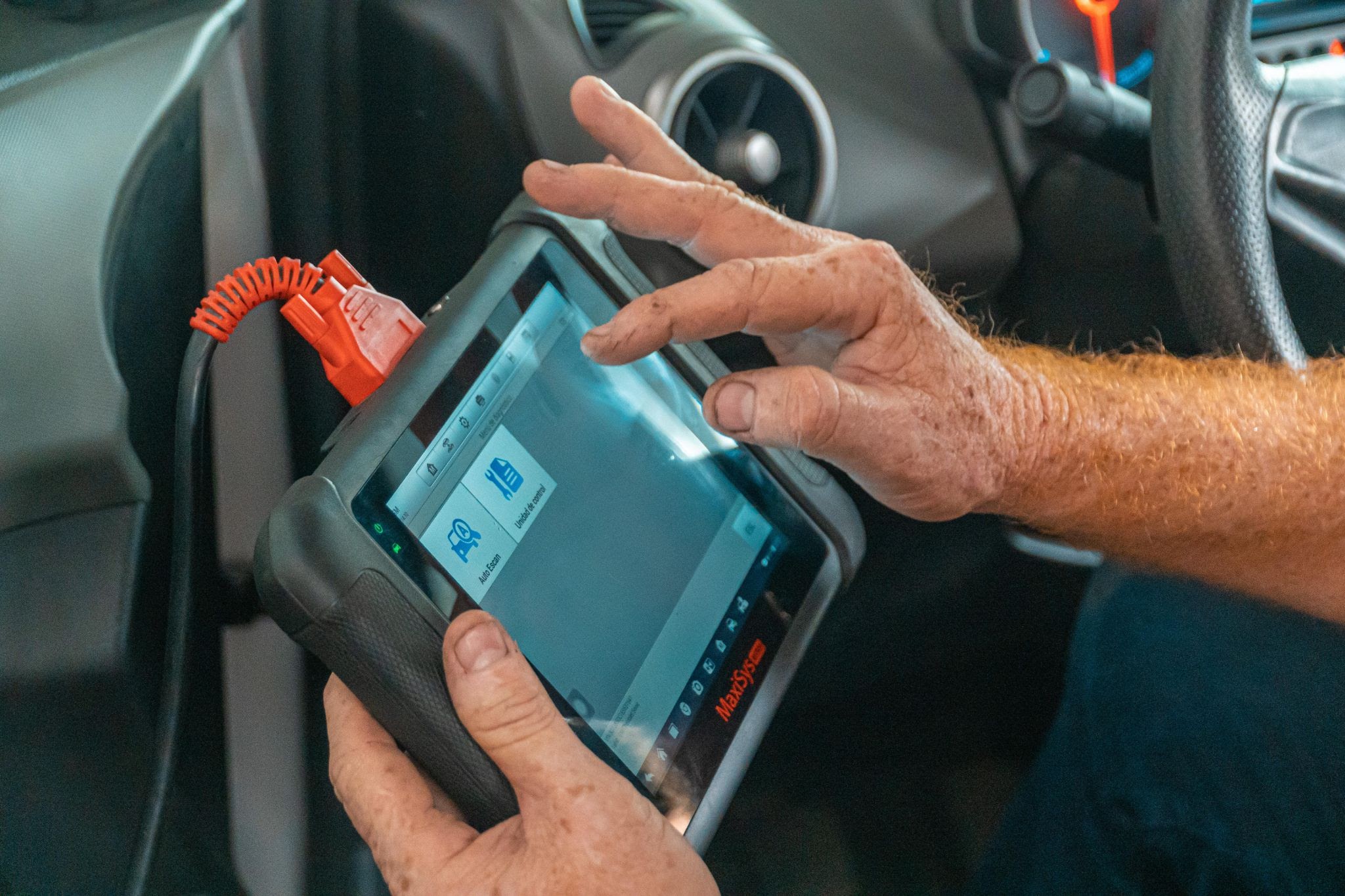 Here Are 5 Reasons to Use Auto Body Management Software