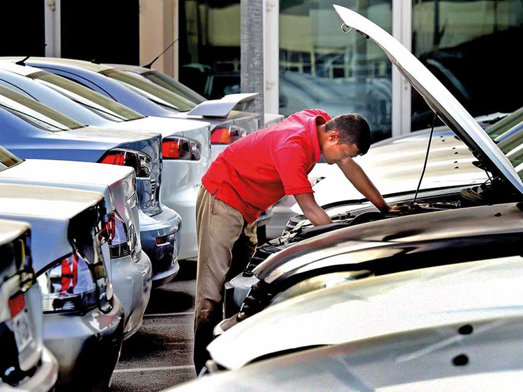 Steps to Buy an Old Car in Dubai