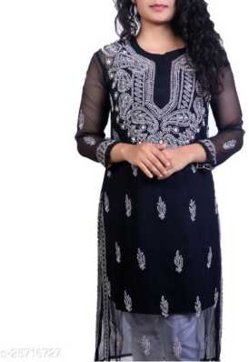 Different Ways to Style a Lucknowi Kurti
