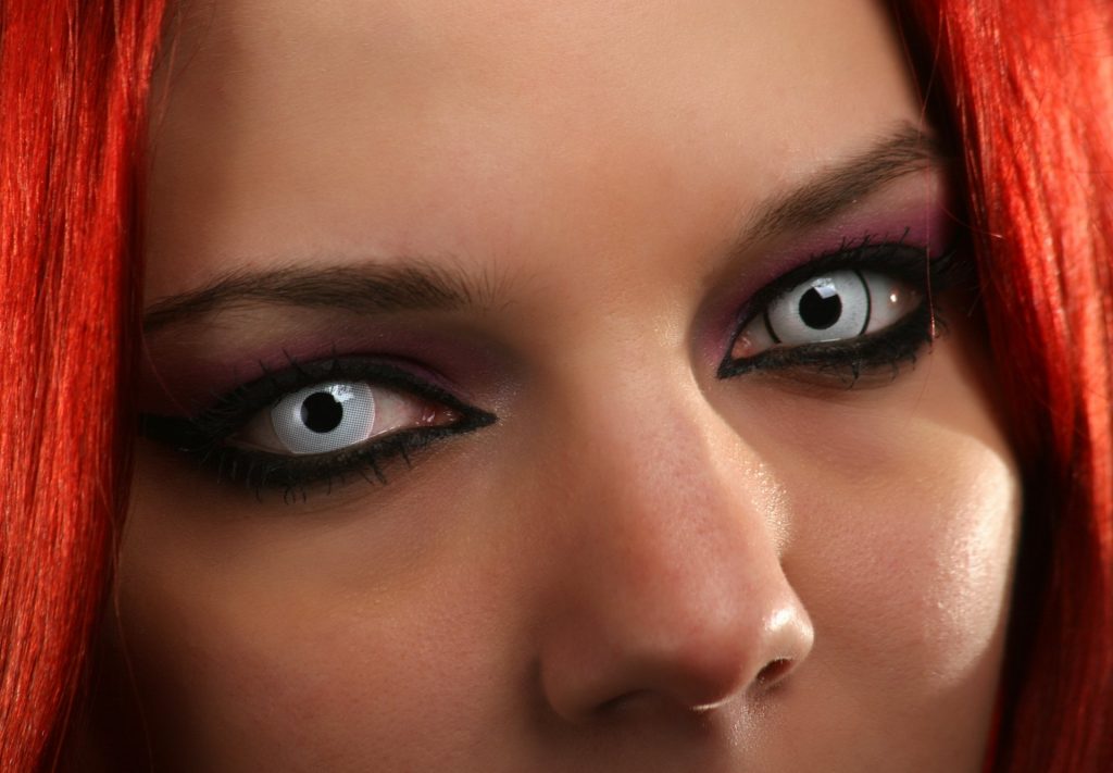 How to Wear and Care Contact Lenses