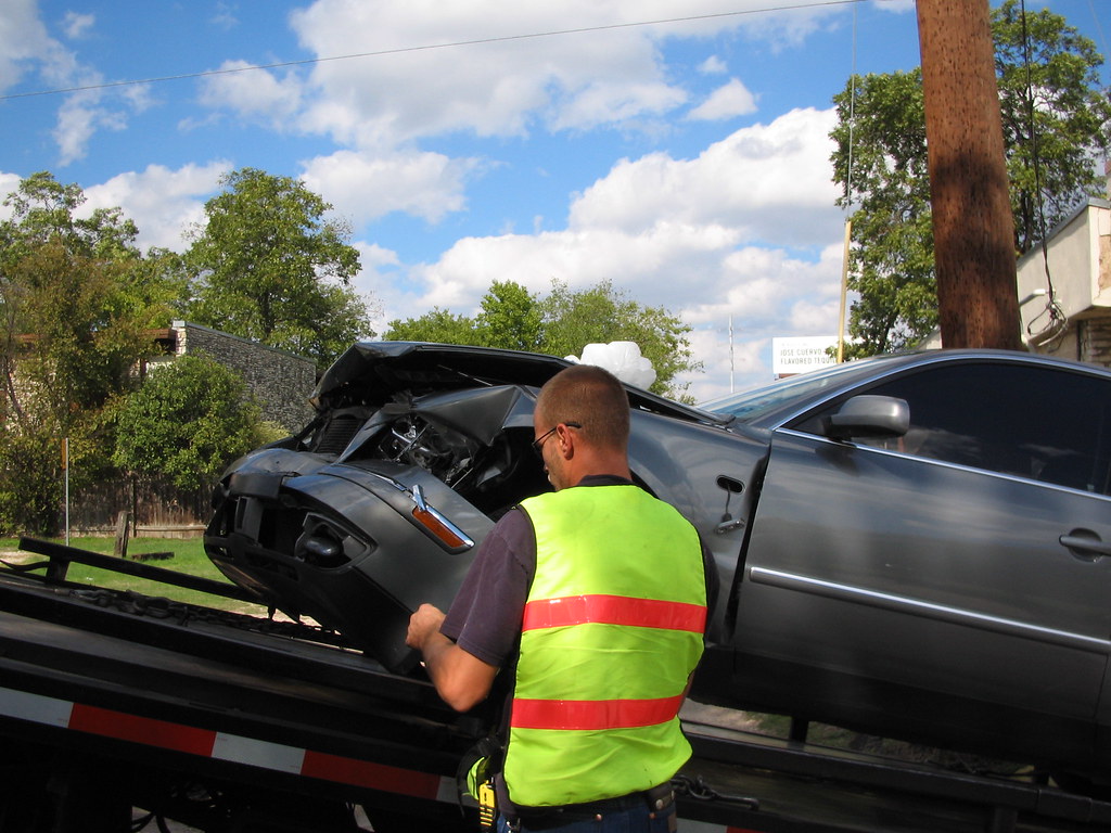 When & How to Call a Towing Company: The Steps You Need to Take