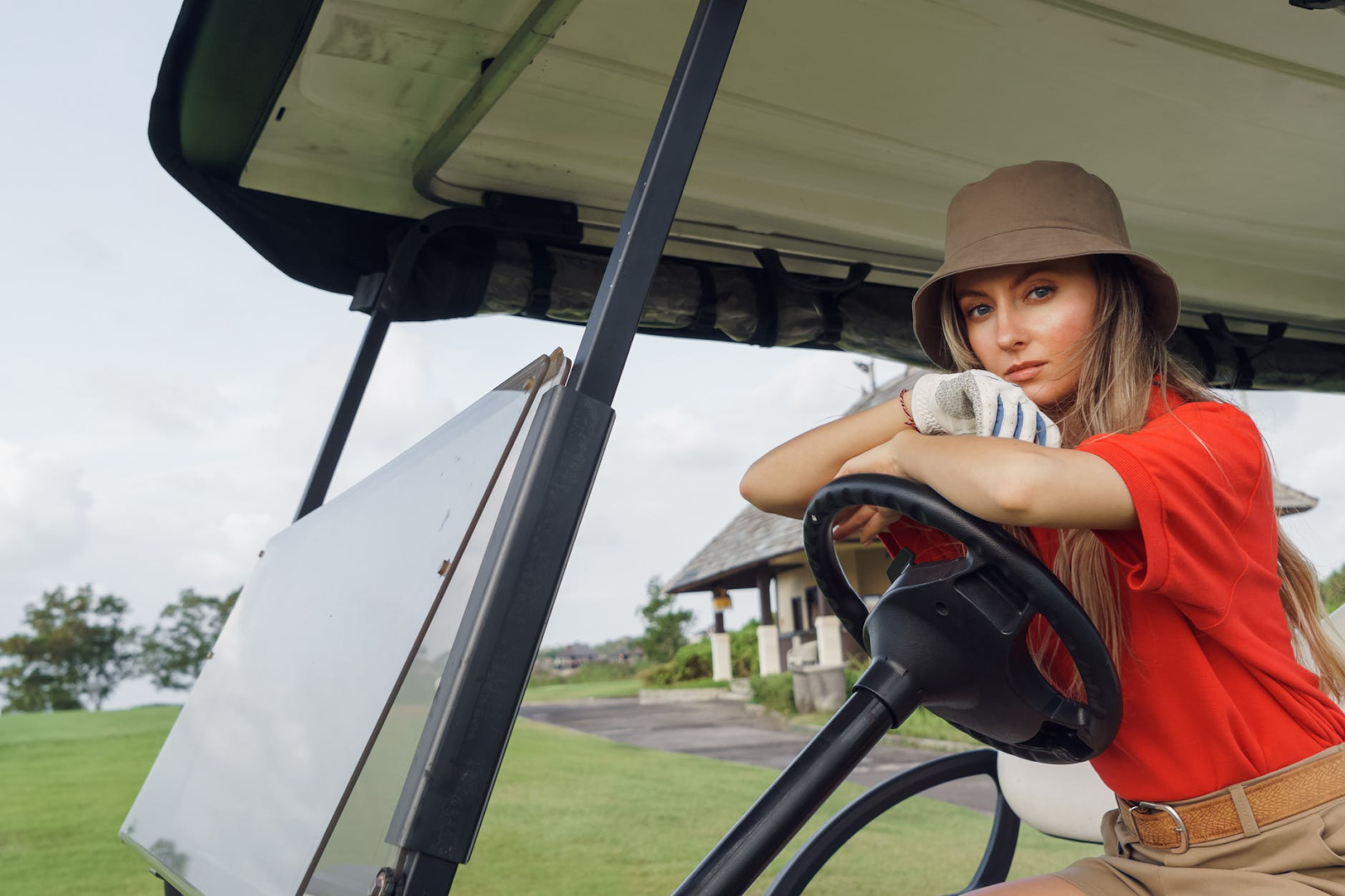 Manage Greens and Turf Performance With Rolling and Mowing!