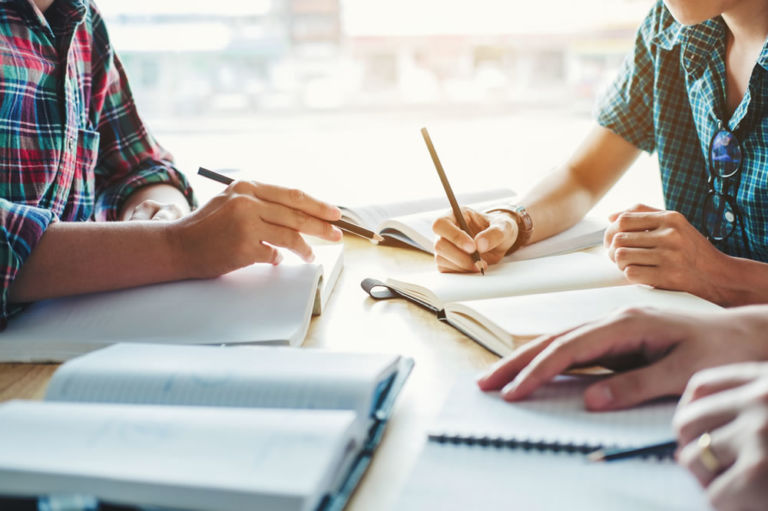 What Are the Tips for Convincing Assignment Writing