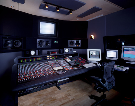 Hold Successful Events With World-Class Studios