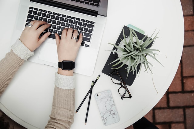7 Reasons Why You Should Opt For an Online Speech Writer
