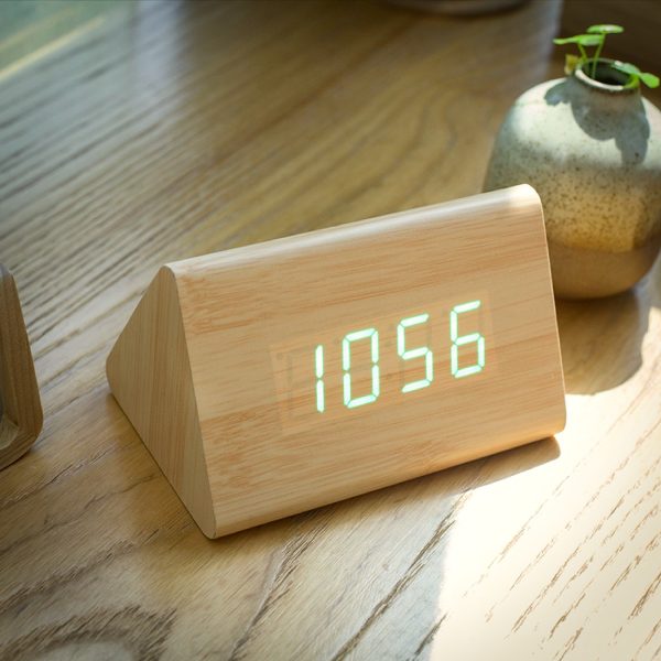 12 Types of Clocks Based on Features and Style