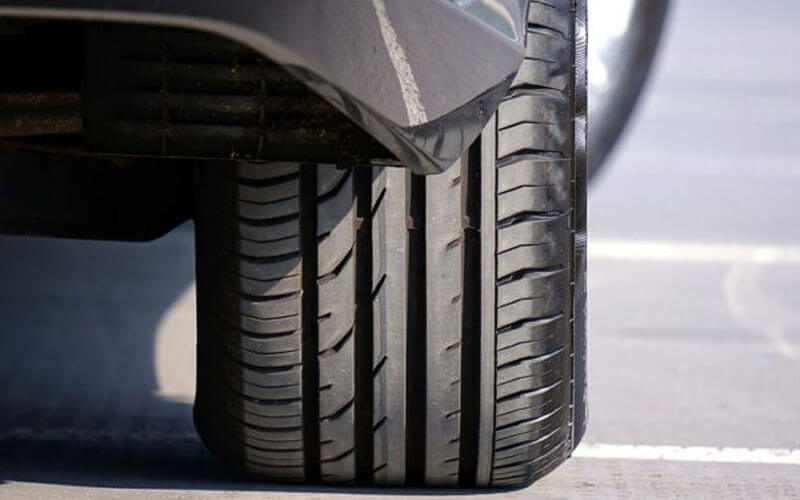 Why Is It Extremely Important to Maintain Car Tyres?