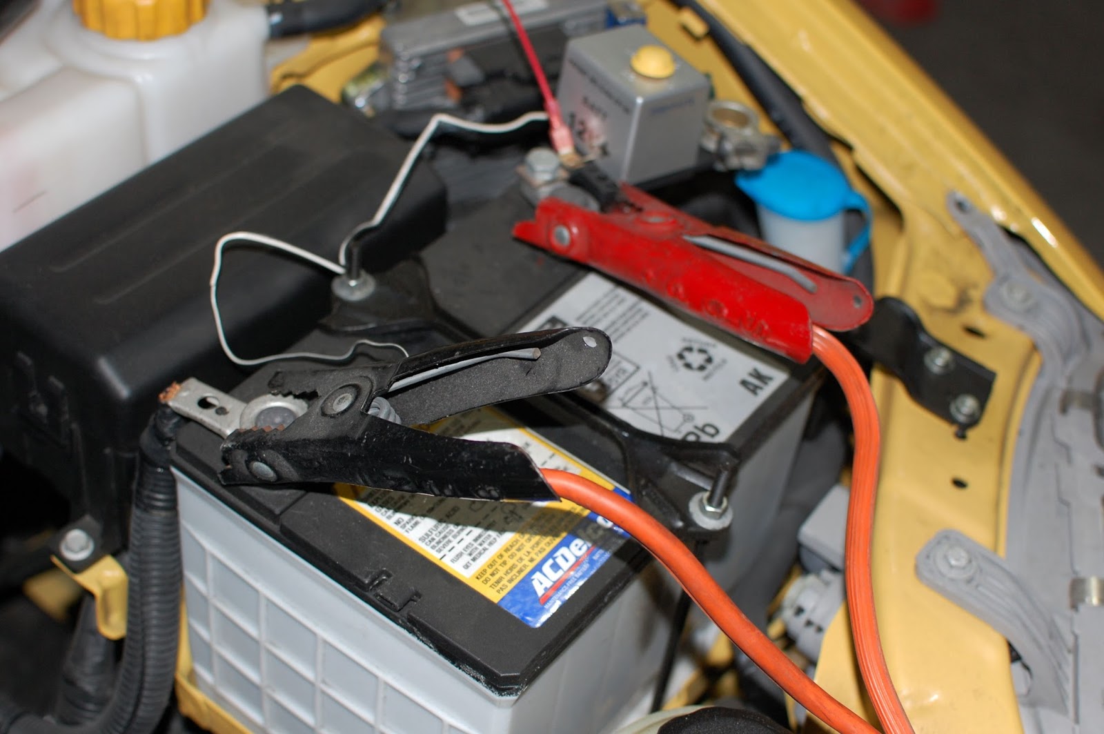 Signs Your Car Battery Has to Be Replaced