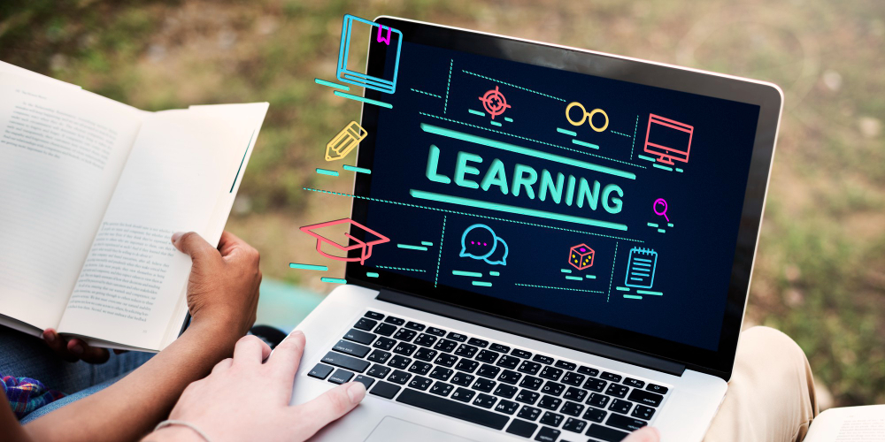 Microlearning: The Pocket-Sized Giant in Elearning Development