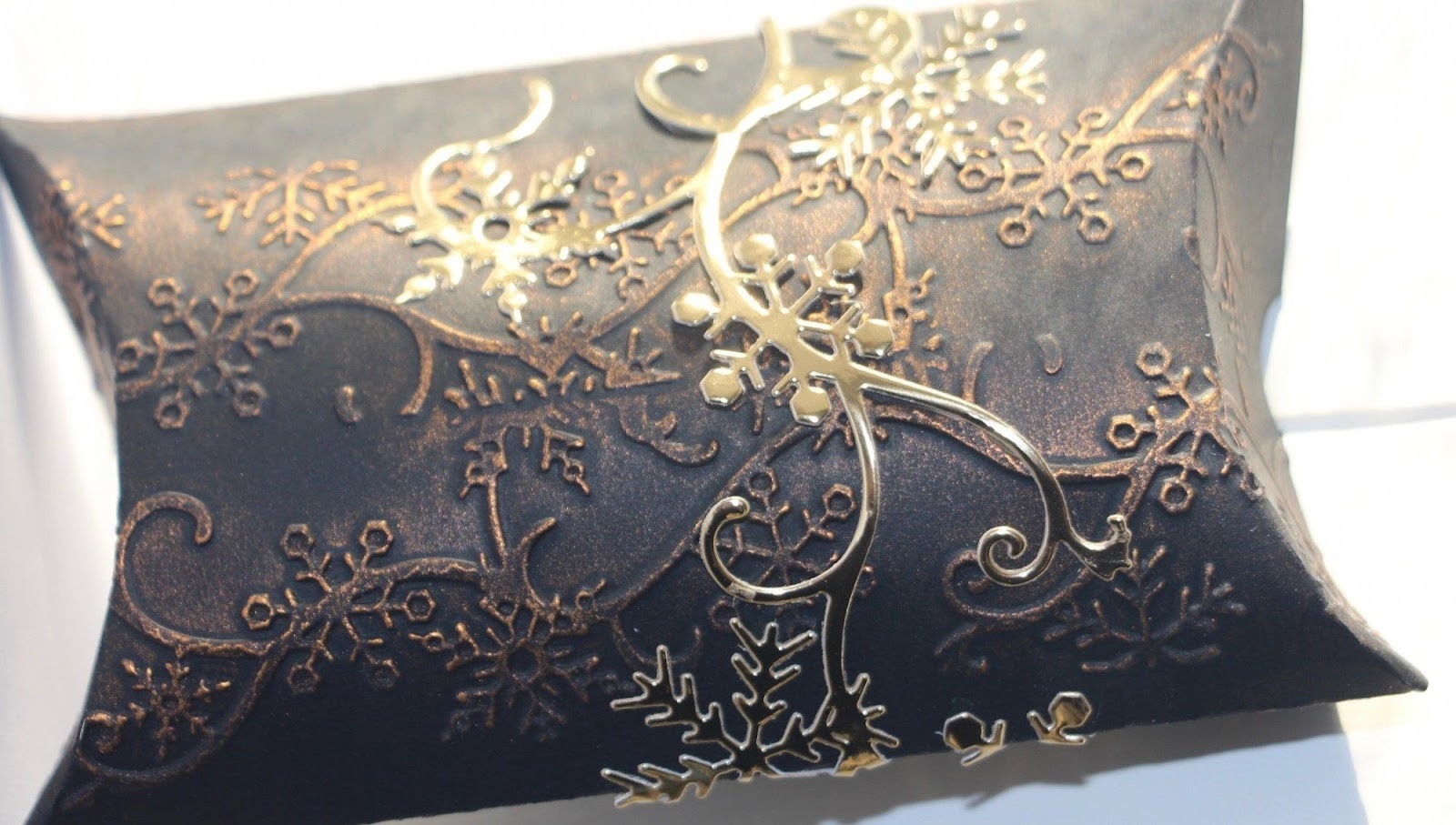 Why Confectionery Brands Prefer Custom Pillow Caramel Boxes