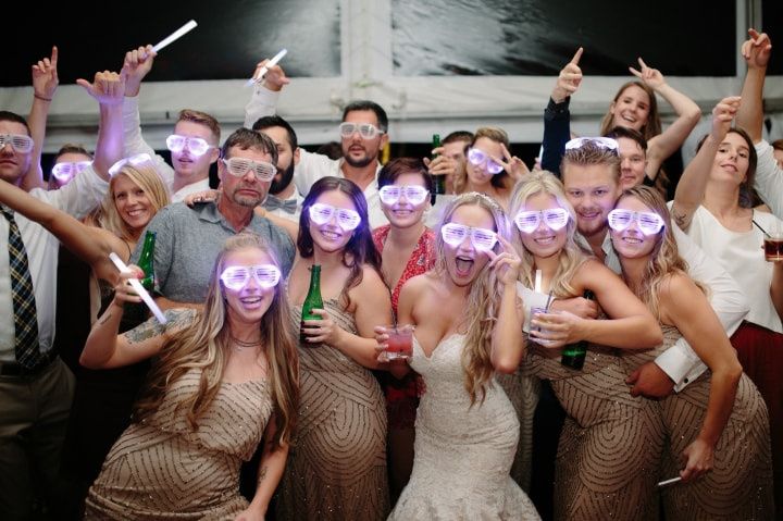 Entertaining Ideas to Have Fun With Your Guests in Big Parties