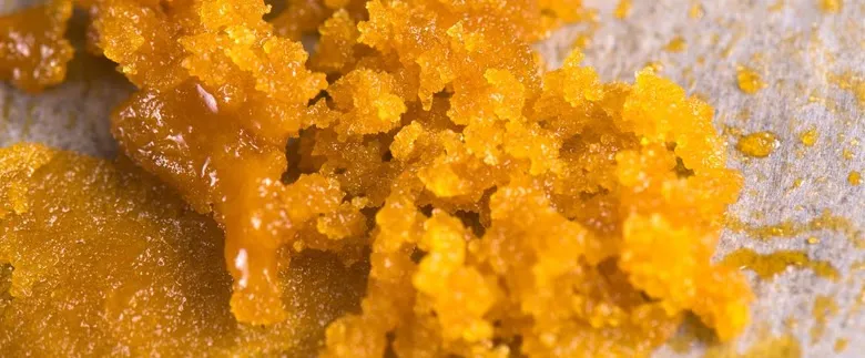 How to Make Live Resin at Home vs Professional Methods