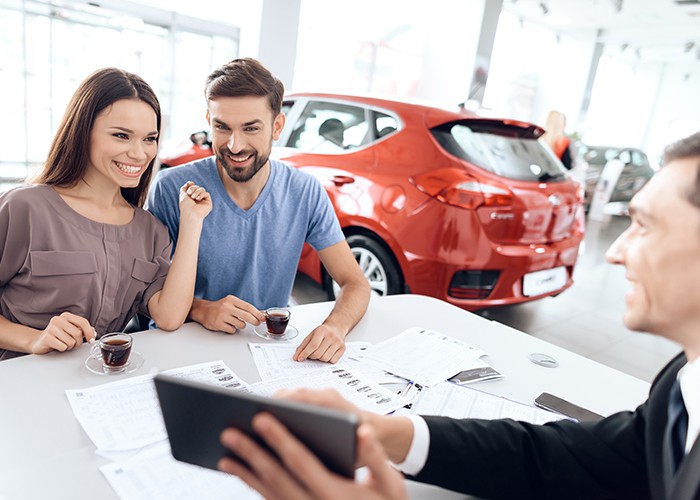 How Can New Car Purchase Brokers Help You Save Money?